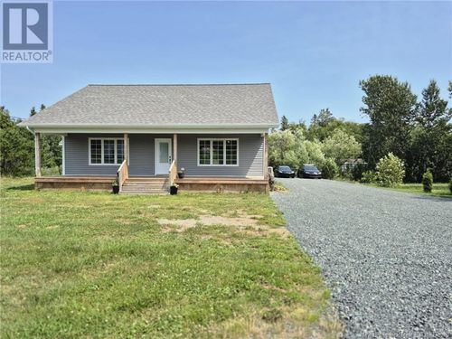 111 134 Rte, Petit-Rocher-Nord, NB, E8J2H1 | Card Image
