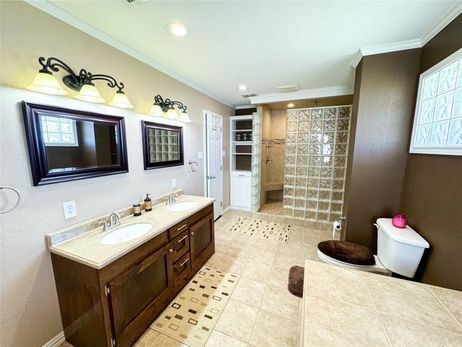 703 N Avenue L, House other with 4 bedrooms, 5 bathrooms and null parking in Haskell TX | Image 32
