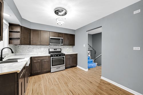 15726 Vine Ave, Harvey, IL, 60426-5040 | Card Image
