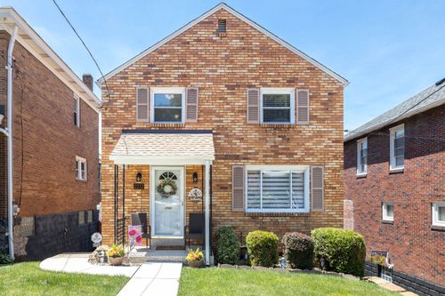 2232 Lucina Ave, Pittsburgh, PA, 15210-4138 | Card Image