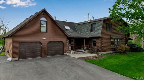353 Campbell Rd, Brockport, NY, 14420-2823 | Card Image