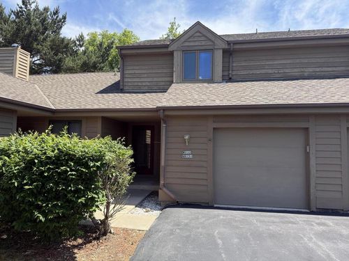 W132N8130 Danell Drive, Menomonee Falls, WI, 53051 | Card Image
