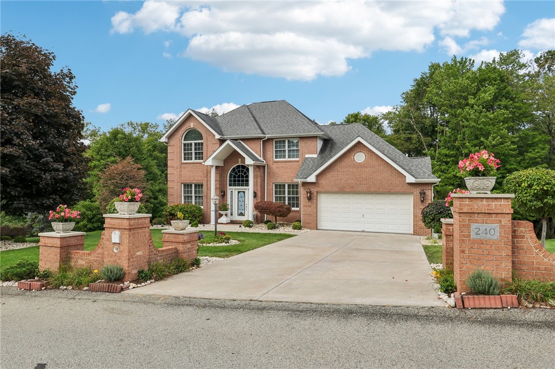 Tiffany Dr, Irwin, PA 15642