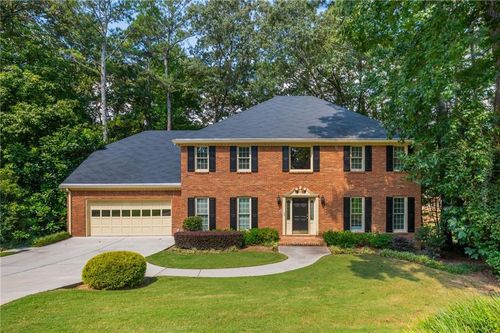 220 Malvern Pl, Roswell, GA, 30076-2473 | Card Image