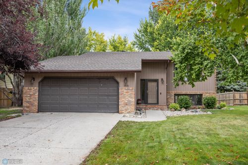1531 31st Ave S, Fargo, ND, 58103-5932 | Card Image