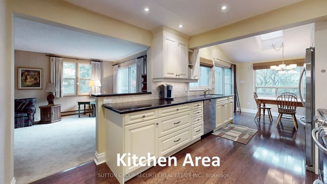19 Mattice Rd, House other with 5 bedrooms, 3 bathrooms and 4 parking in Etobicoke ON | Image 9
