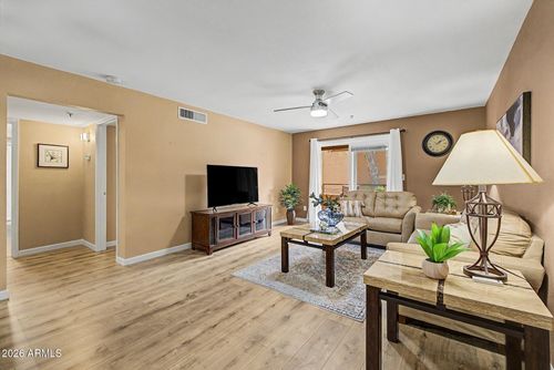 226-4704 E Paradise Village Pkwy N, Phoenix, AZ, 85032-6860 | Card Image