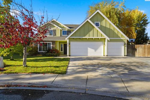 3731 Van Ct, West Richland, WA, 99353-5729 | Card Image