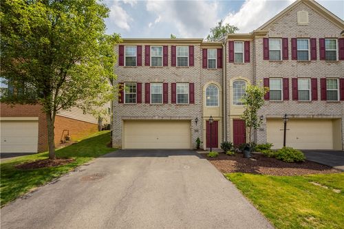 135 Aidan Ct, Pittsburgh, PA, 15226-2473 | Card Image
