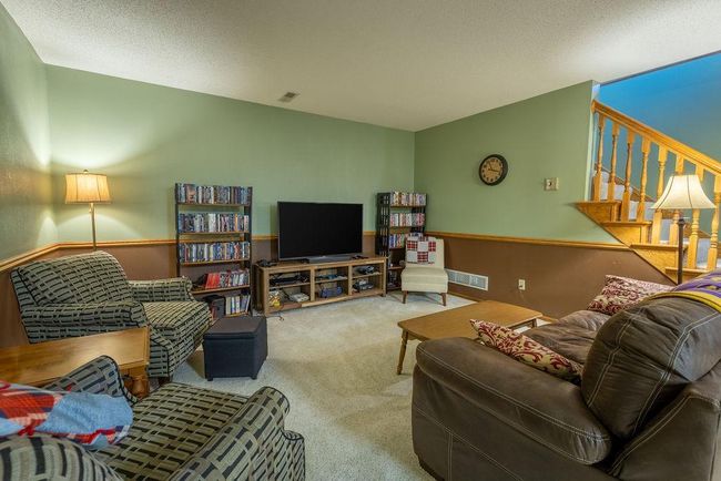 302 9 Th St N, House other with 3 bedrooms, 2 bathrooms and null parking in Kerkhoven MN | Image 27