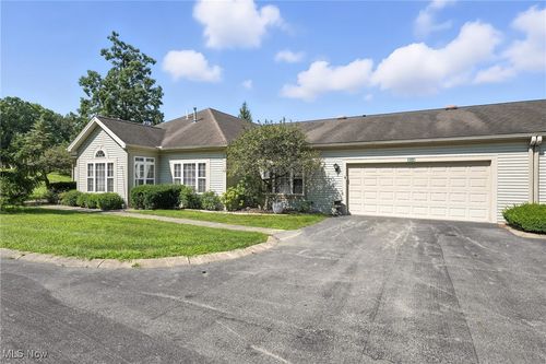 214 Wilcox Rd, Austintown, OH, 44515-4253 | Card Image