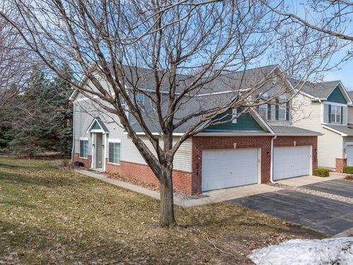 8010 Stratford Cir S, Shakopee, MN, 55379-3143 | Card Image