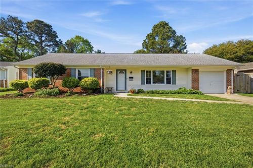 3961 W Colonial Pkwy, Virginia Beach, VA, 23452-2244 | Card Image