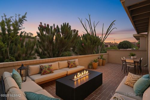 2882 S Camino Pansa, Green Valley, AZ, 85622-4521 | Card Image
