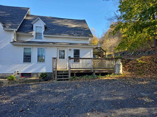 107 Maple Street, Newport, NH, 03773 | Card Image