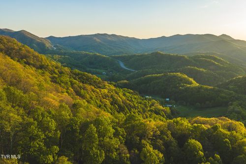 Tbd Gentry Mountain, Flag Pond, TN, 37657 | Card Image