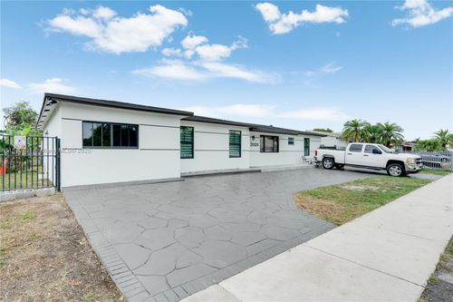 25520 Sw 127th Ave, Homestead, FL, 33032-5842 | Card Image