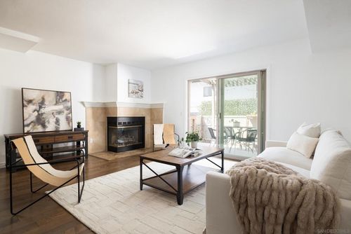 4-3037 Ingelow St, San Diego, CA, 92106-2391 | Card Image
