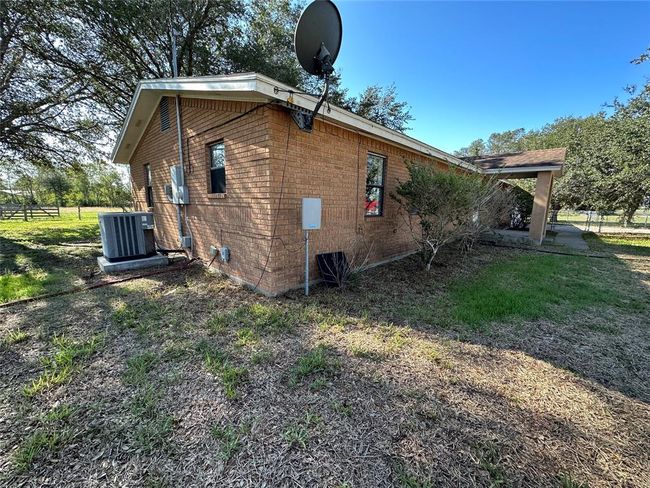 150 Private Quiroga Street, House other with 4 bedrooms, 2 bathrooms and null parking in Beeville TX | Image 3