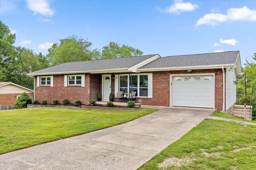 5741 Lyle Cir, Hixson, TN, 37343-3683 | Card Image