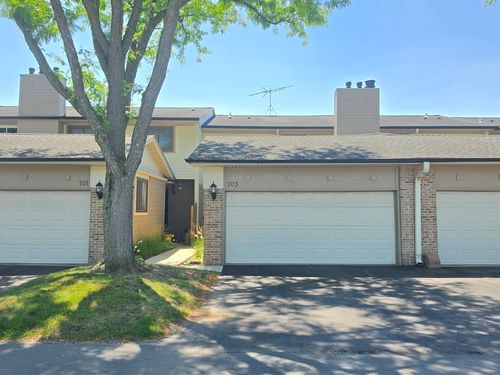 703 Mallard Ln, Deerfield, IL, 60015-3680 | Card Image