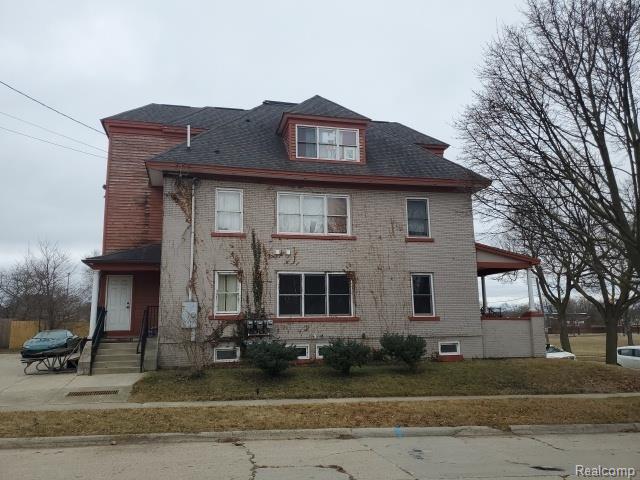 Commercial Sale in Flint