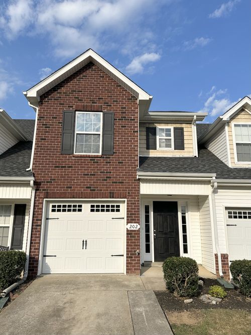 202 Latimer Dr, Smyrna, TN, 37167-3833 | Card Image
