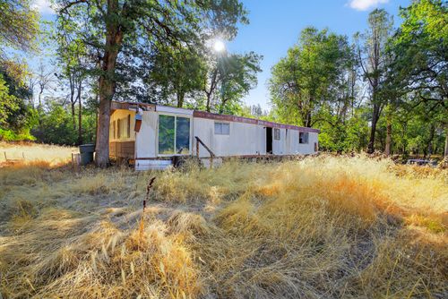 3130 Lakey Ln, Redding, CA, 96003-1114 | Card Image