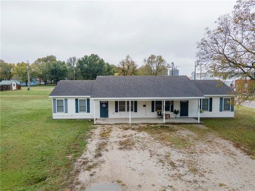 2-507-509 W 2nd Ave, Caney, KS, 67333 | Card Image