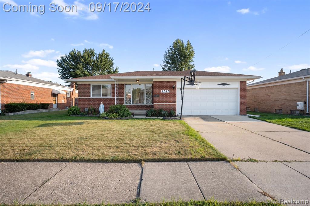 Stanley Dr, Warren, MI 48093