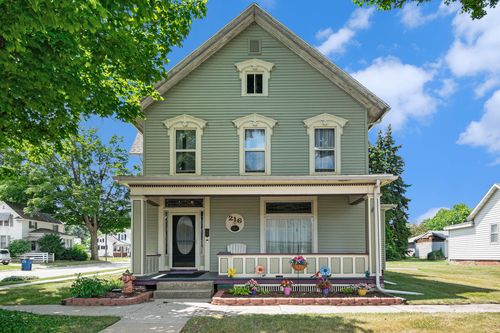 216 B St, La Porte, IN, 46350-4926 | Card Image