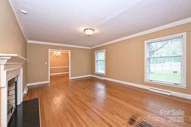 Living Room | Image 5