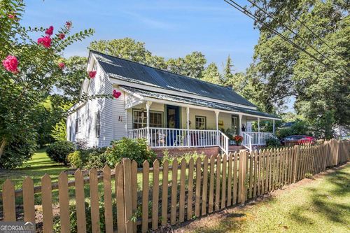 145 E Camp St, Moreland, GA, 30259-2432 | Card Image