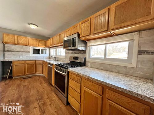 1105 Palmer Ave, Owosso, MI, 48867-4418 | Card Image