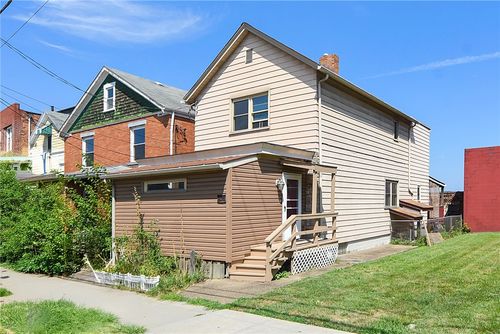541 8th St, Ambridge, PA, 15003-2440 | Card Image