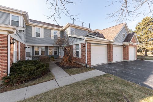 260 E Fabish Dr, Buffalo Grove, IL, 60089-6862 | Card Image