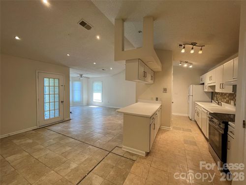 7368 Rose Terrace Ct, Charlotte, NC, 28215-3682 | Card Image