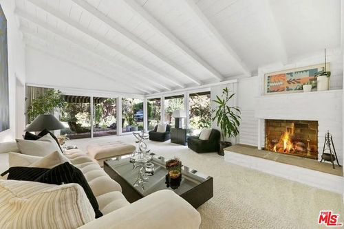 4363 Hayvenhurst Ave, Encino, CA, 91436-3555 | Card Image