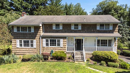 40 Beaver Brook Road, Ridgefield, CT, 06877 | Card Image