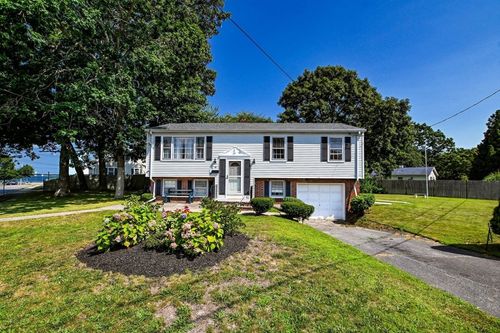 66 Seymour St, New Bedford, MA, 02744 | Card Image