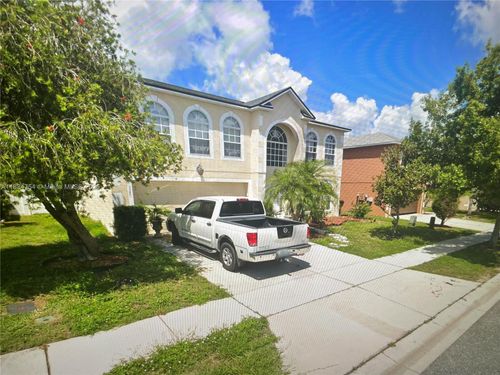 325 Thomasdale Ave, Haines City, FL, 33844-6381 | Card Image