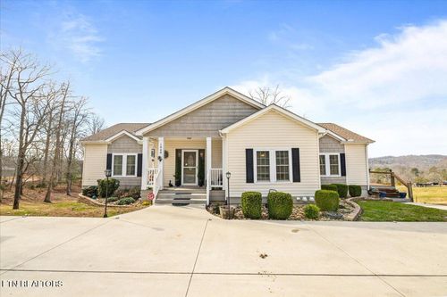 1048 Deerfield Way, La Follette, TN, 37766-6604 | Card Image