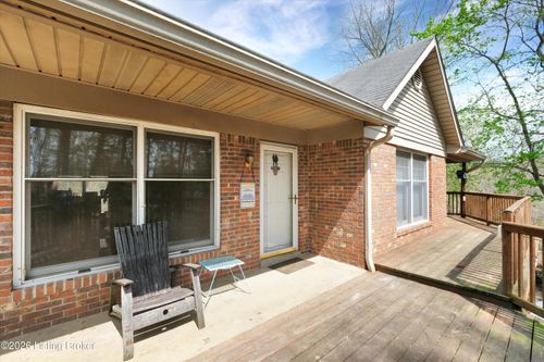 384 Indian Trce, Shepherdsville, KY, 40165-7088 | Card Image