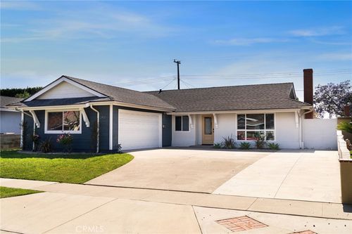 2406 S Pacific Ave, Santa Ana, CA, 92704-5735 | Card Image