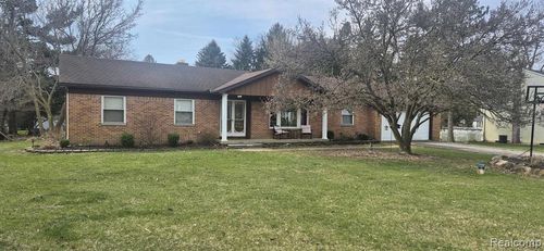 13404 Sequoia Ln, South Lyon, MI, 48178-9110 | Card Image