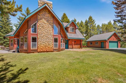 172 Lodgepole Ln, Donnelly, ID, 83615-5062 | Card Image