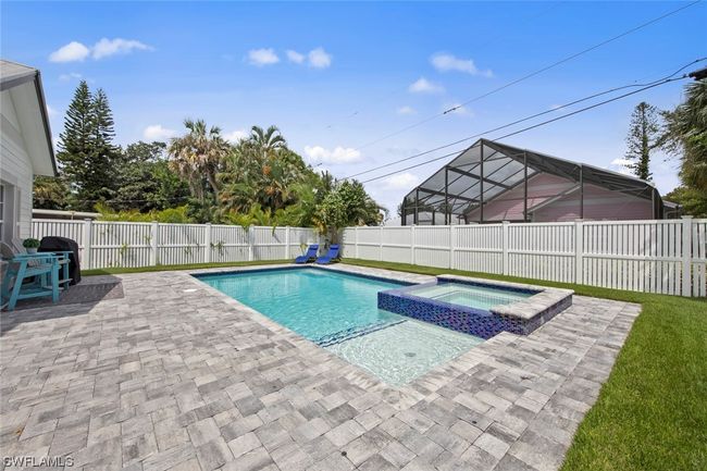 861 97th Avenue N, House other with 3 bedrooms, 3 bathrooms and null parking in Naples FL | Image 30