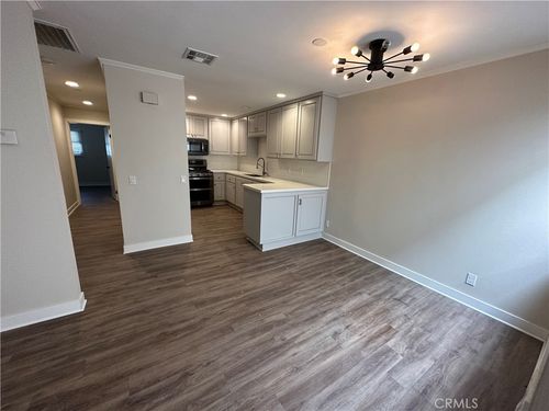 b-119 S Glassell St, Orange, CA, 92866-1465 | Card Image