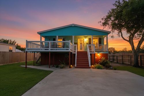 2385 Broadway St, San Leon, TX, 77539-9766 | Card Image