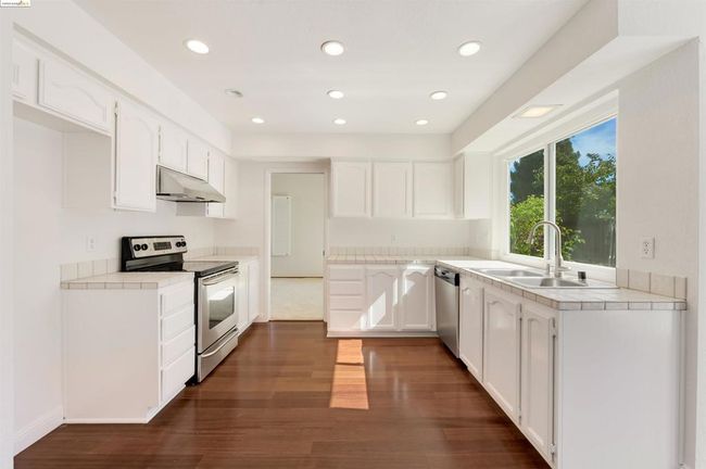 713 Daffodil Dr, House other with 4 bedrooms, 2 bathrooms and 2 parking in Benicia CA | Image 17